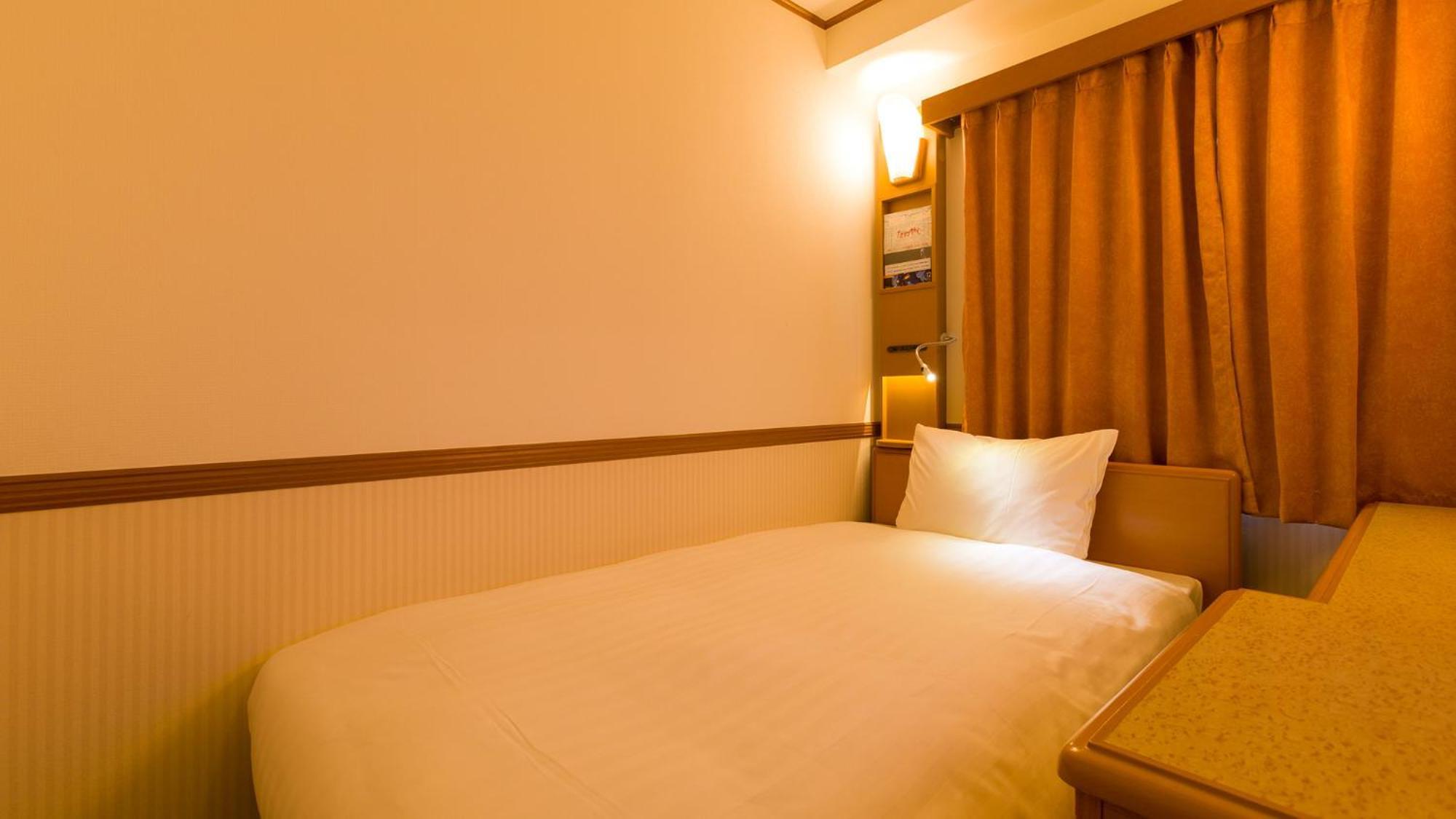 Toyoko Inn Himeji Eki Shinkansen Minami Guchi Rom bilde