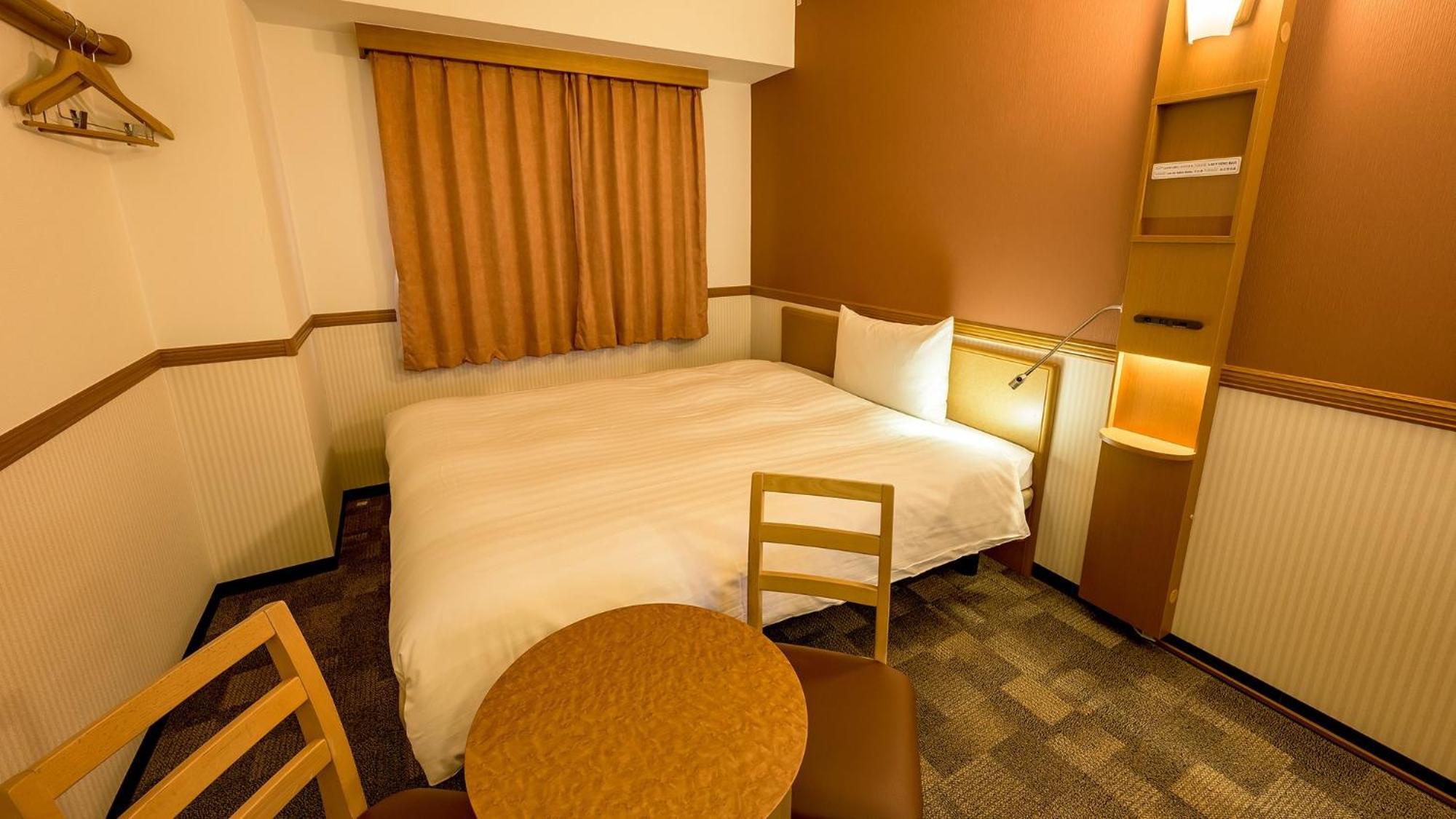 Toyoko Inn Himeji Eki Shinkansen Minami Guchi Rom bilde